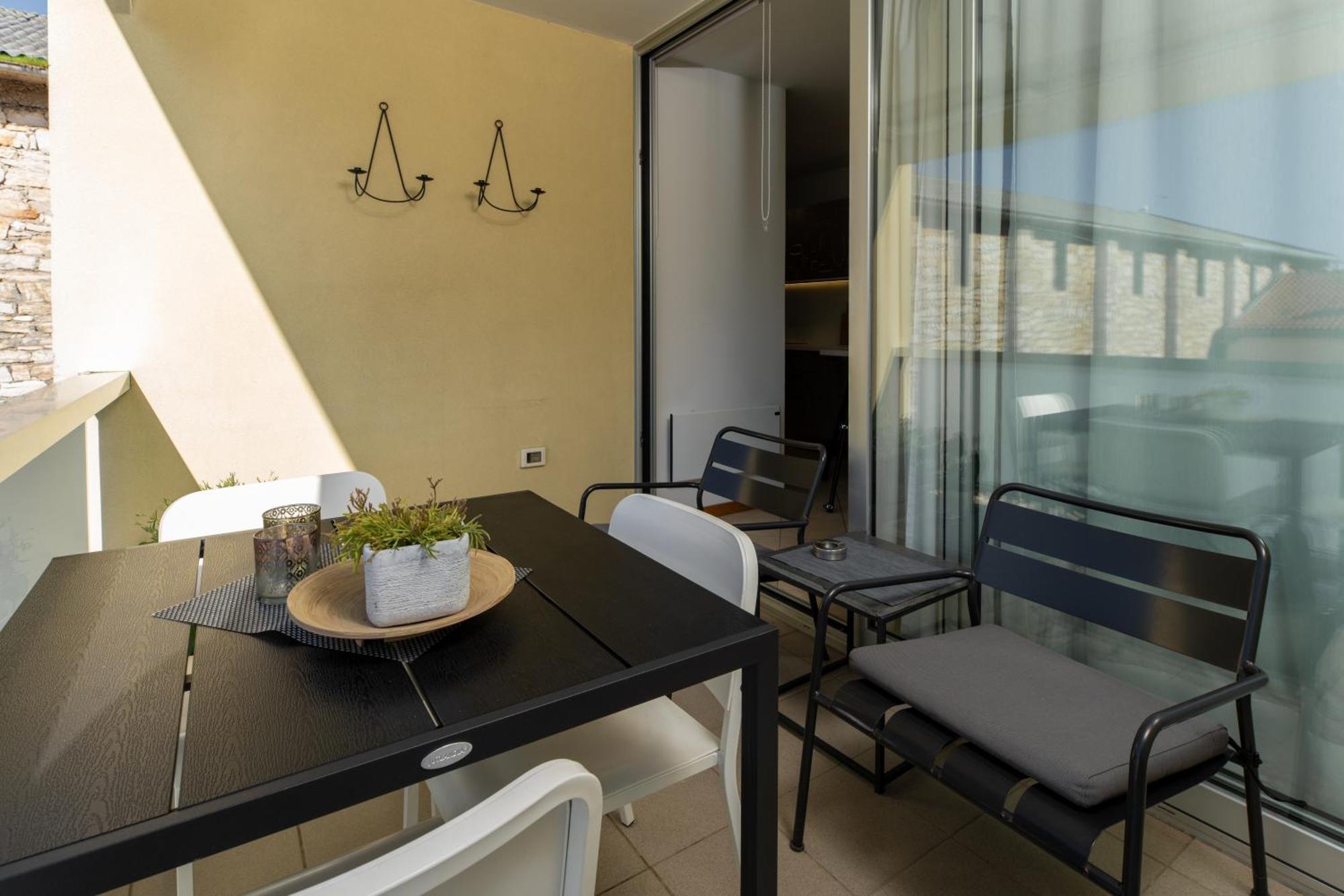 Apartments Casa Emonia Novigrad Istria Esterno foto